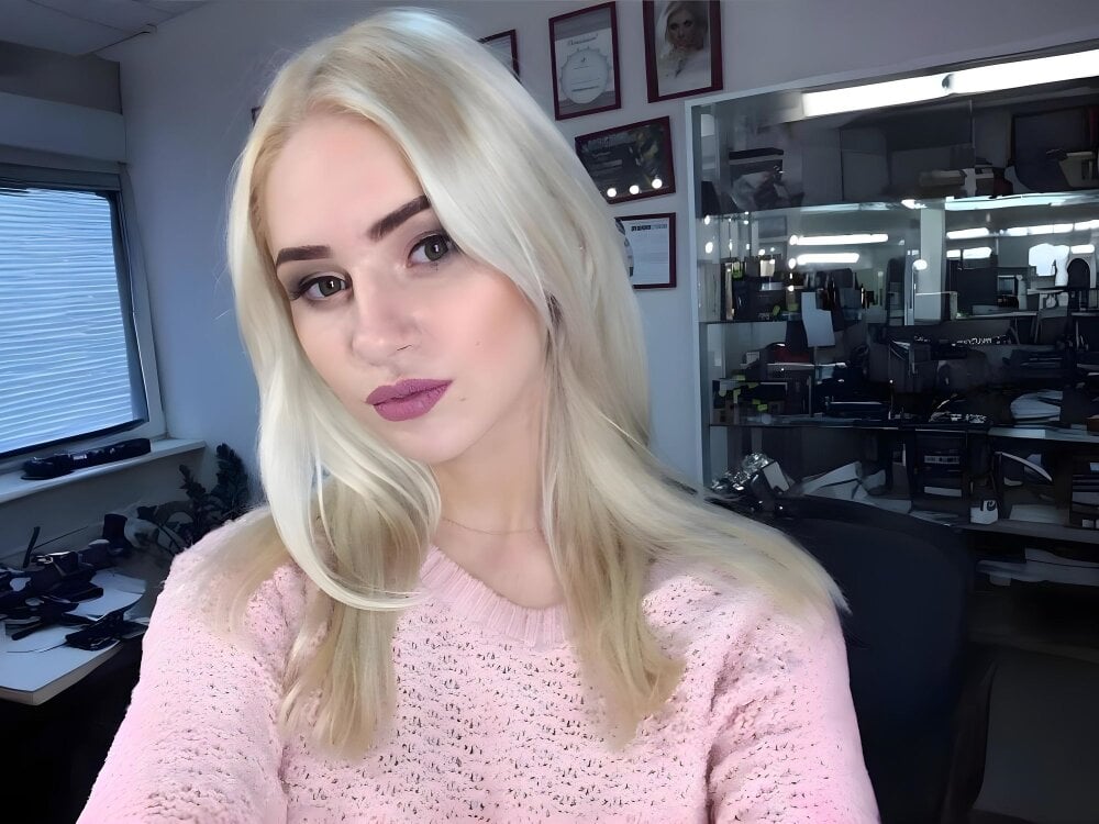 _Ashley_Creamss_ profile