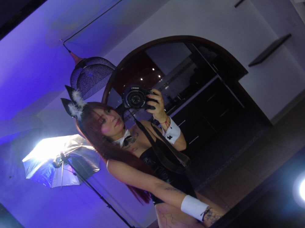 purple_delicious from stripchat