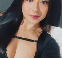 emily_soo's Offline XXX Chat