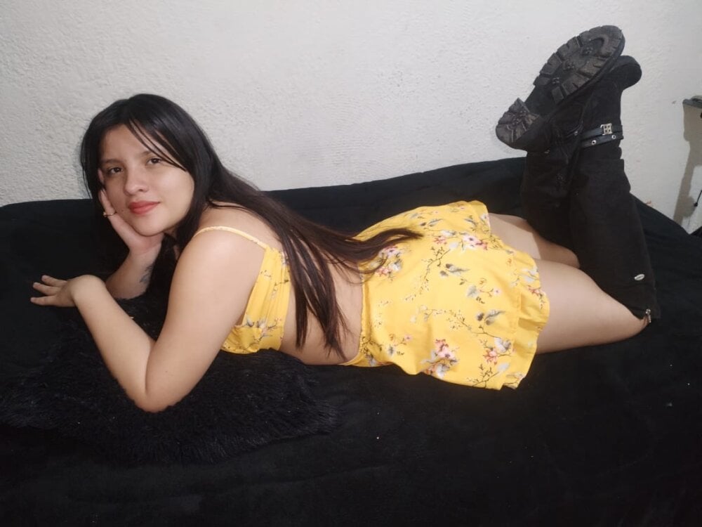 jazz_queen_b from stripchat
