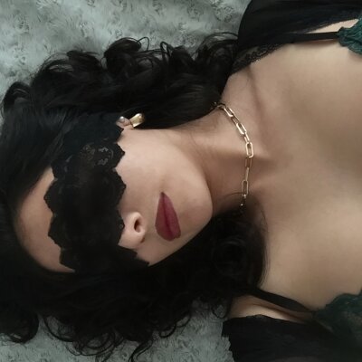 amelie_noir from stripchat
