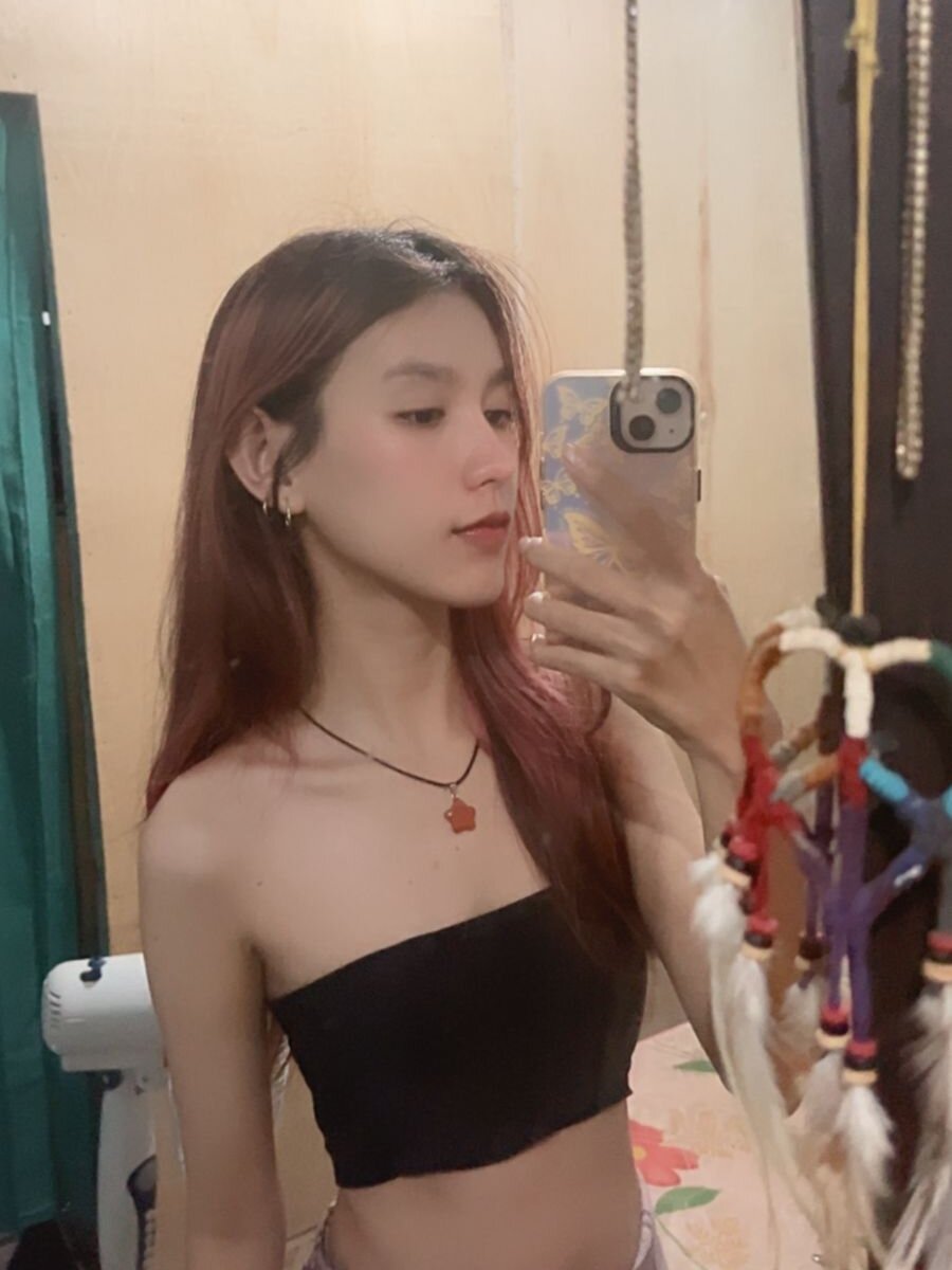 onaircams.com ameyzy livesex profile in came-from-another-planet-to-find-friends cams