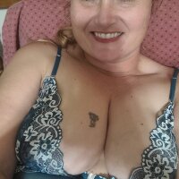 yellowrose1202's Offline XXX Chat