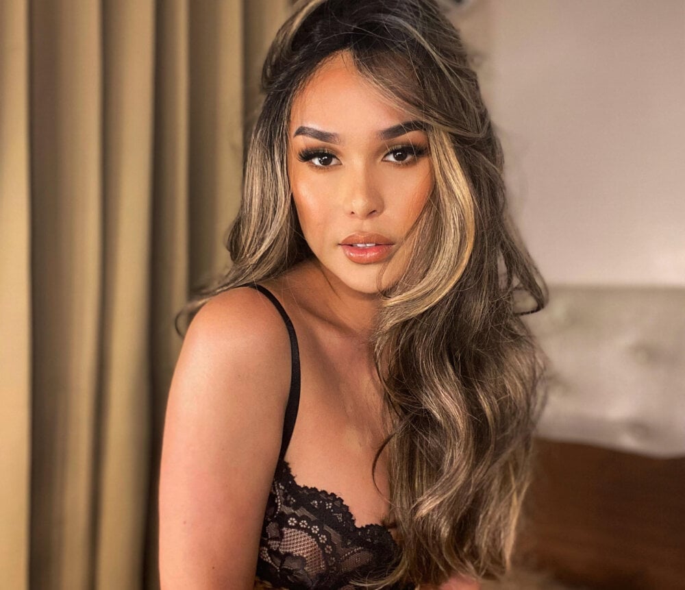 Live sex webcam photo for EtherealEscapade #284789292