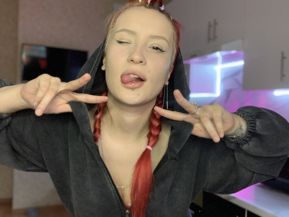 sexcityguide.com chocolate_meow livesex profile in caucasian cams