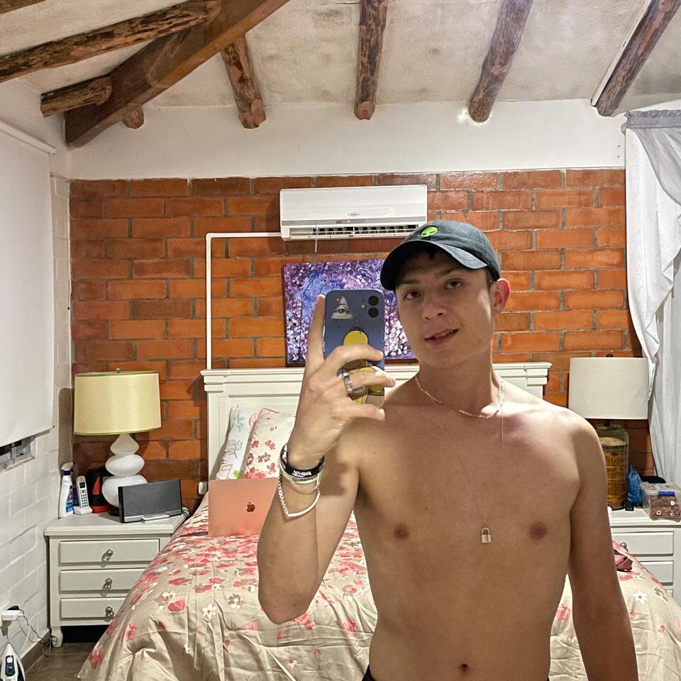 maximo_clarck