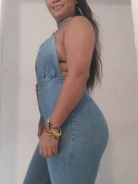 LULU_ALANAA_'s webcam live show