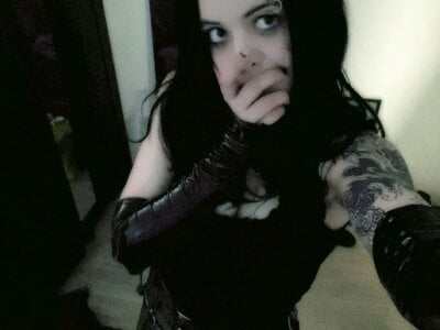 Live Sex Chat with SmokeyBat13 on Private Show Fun