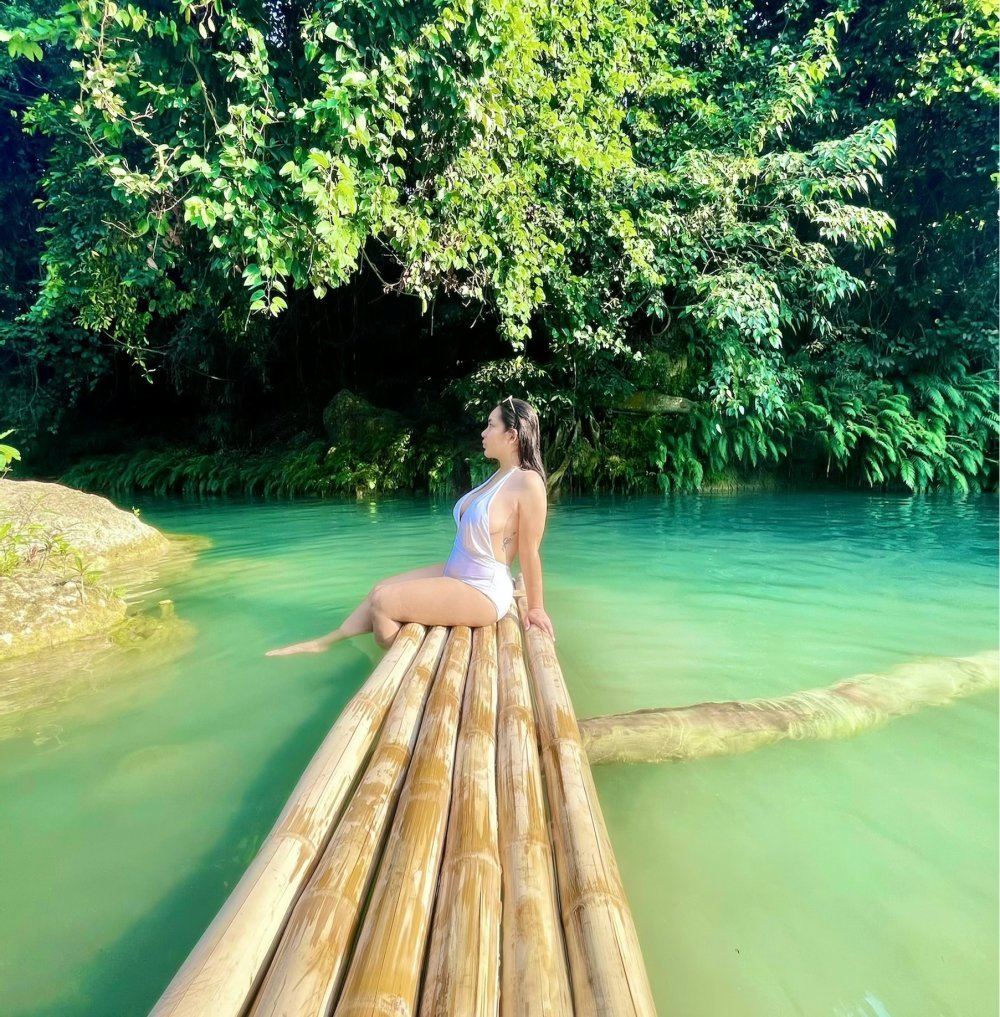 BOUNCING TITTIES ON A BUSTY COWGIRL visual data 5