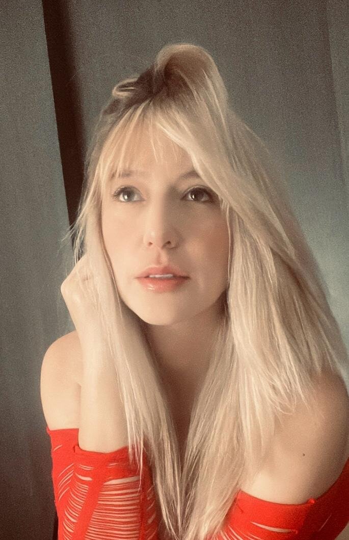 Nina_Khidma