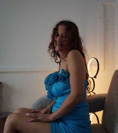 Brenda_Cougar