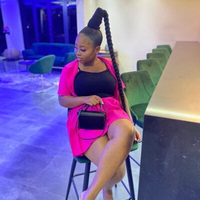 RoyaltyHotChic