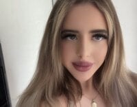 Holly-Glamour