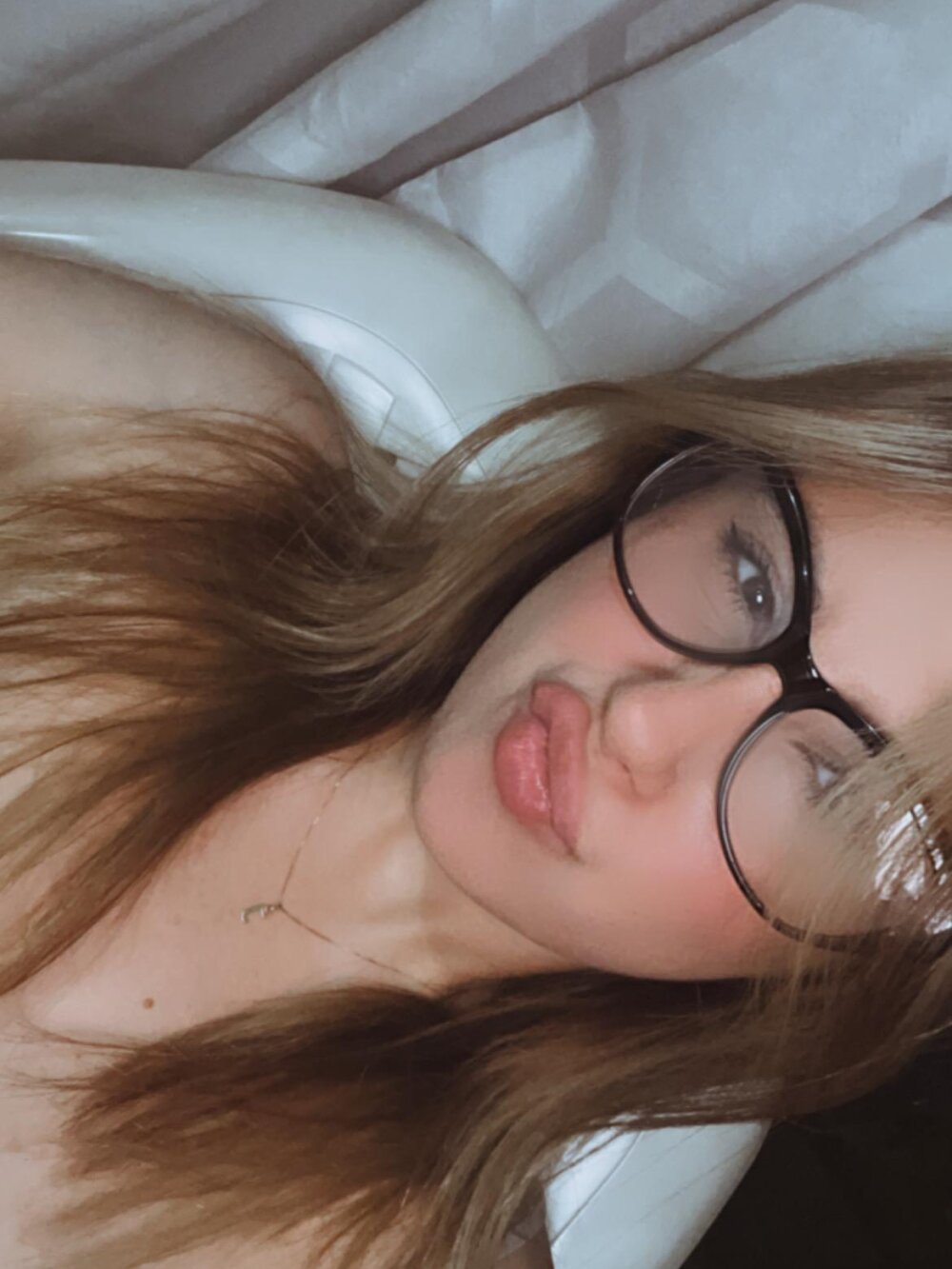 noa_11x's Offline XXX Chat
