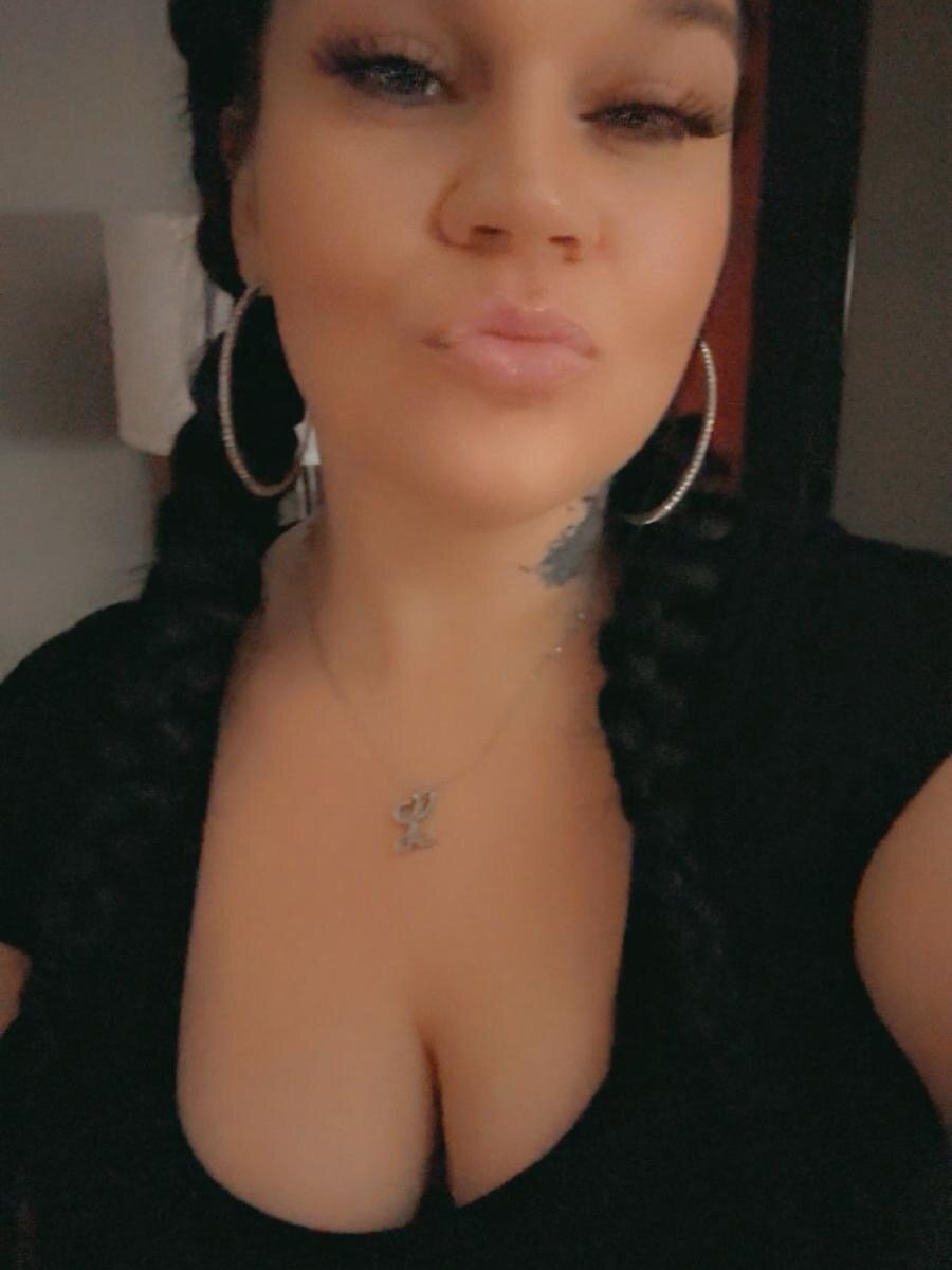 lisa_melan's Offline XXX Chat