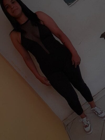 MonserratDoll Avatar