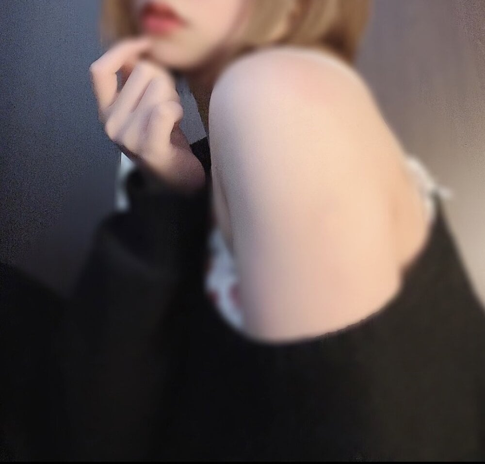 anna__03's Offline XXX Chat