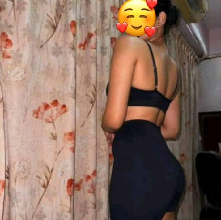 stripchat shelas_room_official webcam profile pic via free6cams.com