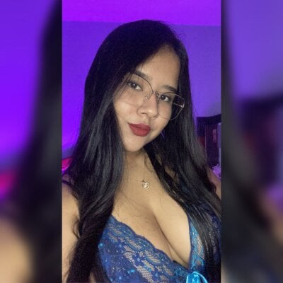 ashly-hoshi from stripchat