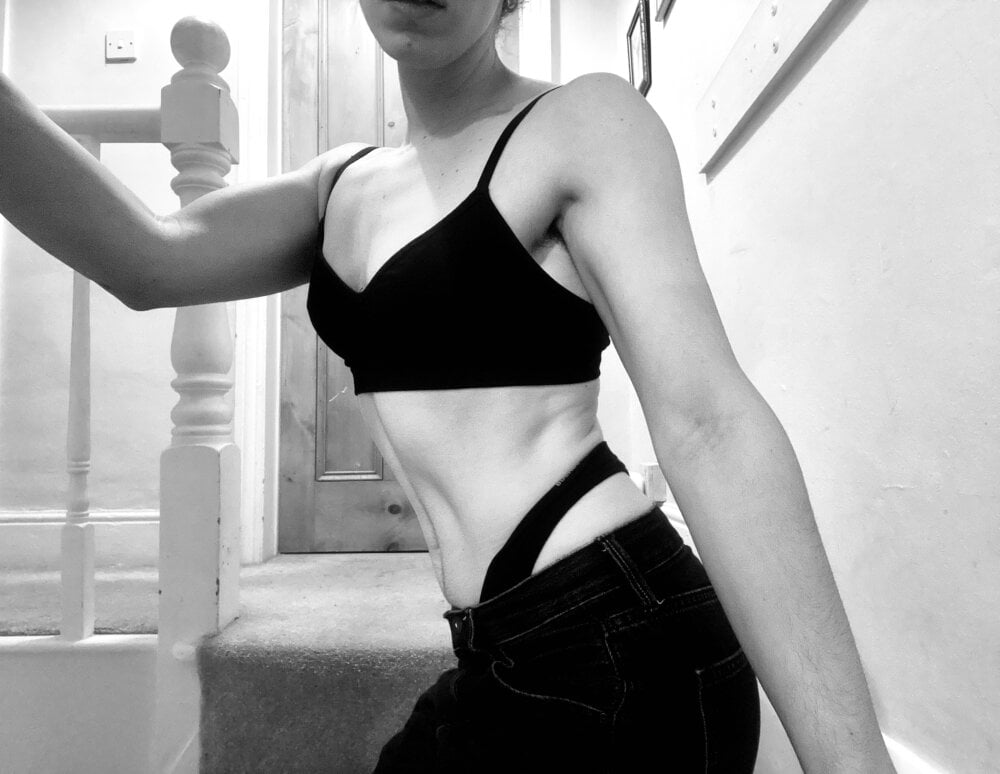 intelligentwoman webcam livesex profile in straight cams