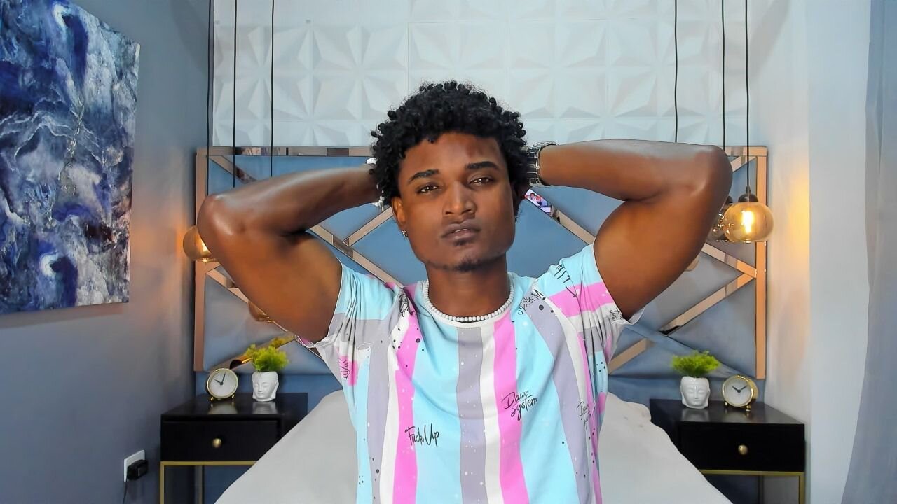 jamess_makoony