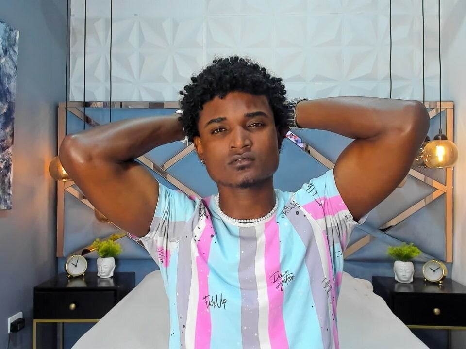 jamess_makoony