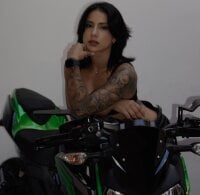 Model Ale_Lewis