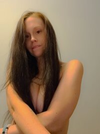 Queen_Nebula_1111's Offline Chat Room