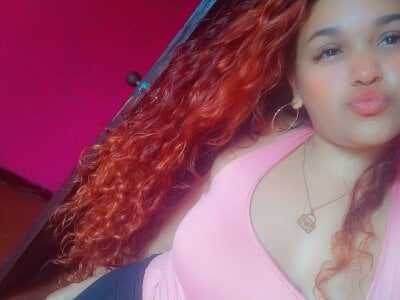 Mili_horny_latina - Stripchat Girl 