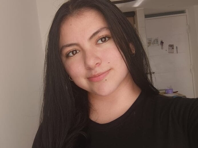 livestrip-joy.com violeta_parkker livesex profile in trimmed cams