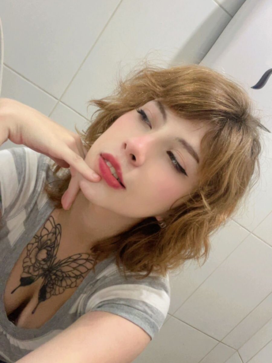 eris_novikov from stripchat