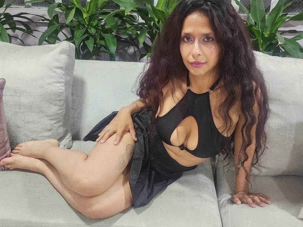 Jade_Smithh live cam model at StripChat