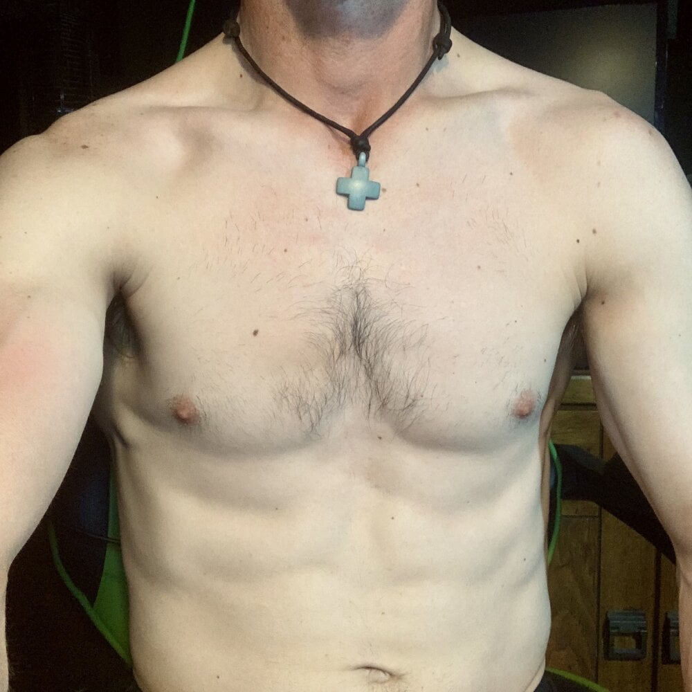 ryan_mathews from stripchat