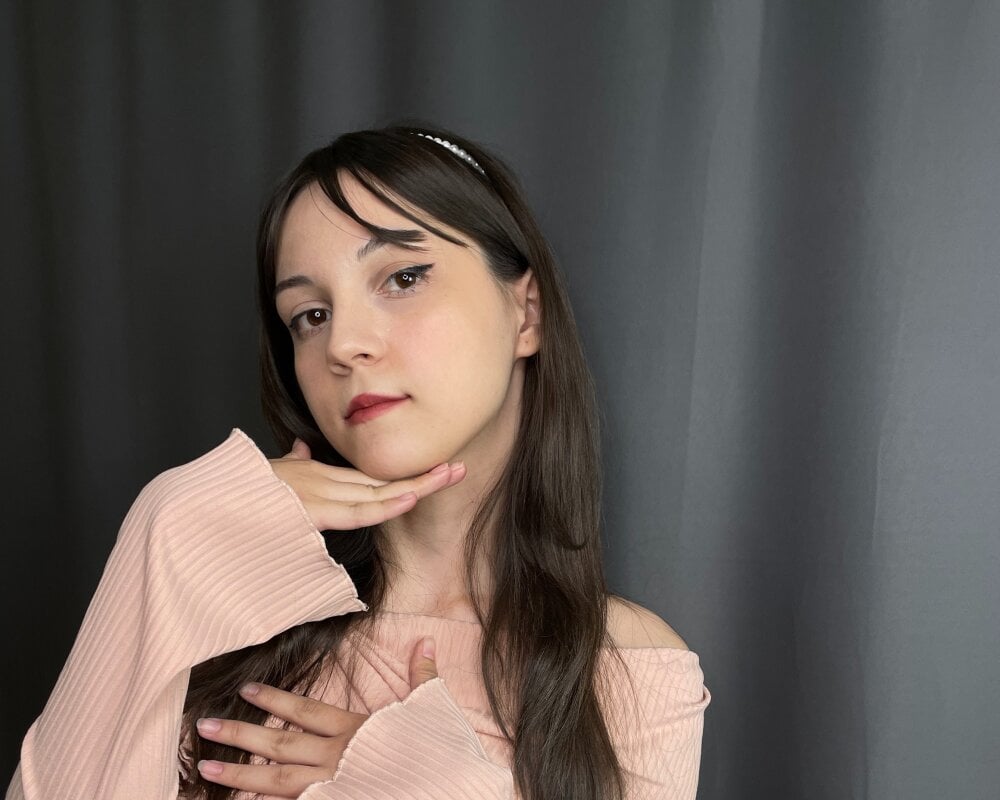 hildakury webcam livesex profile on livesex.fan