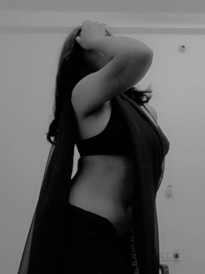 hotty_queen69 from stripchat
