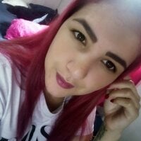 antonella_30's Offline Chat Room