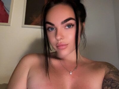 NancyWoodUK on StripChat