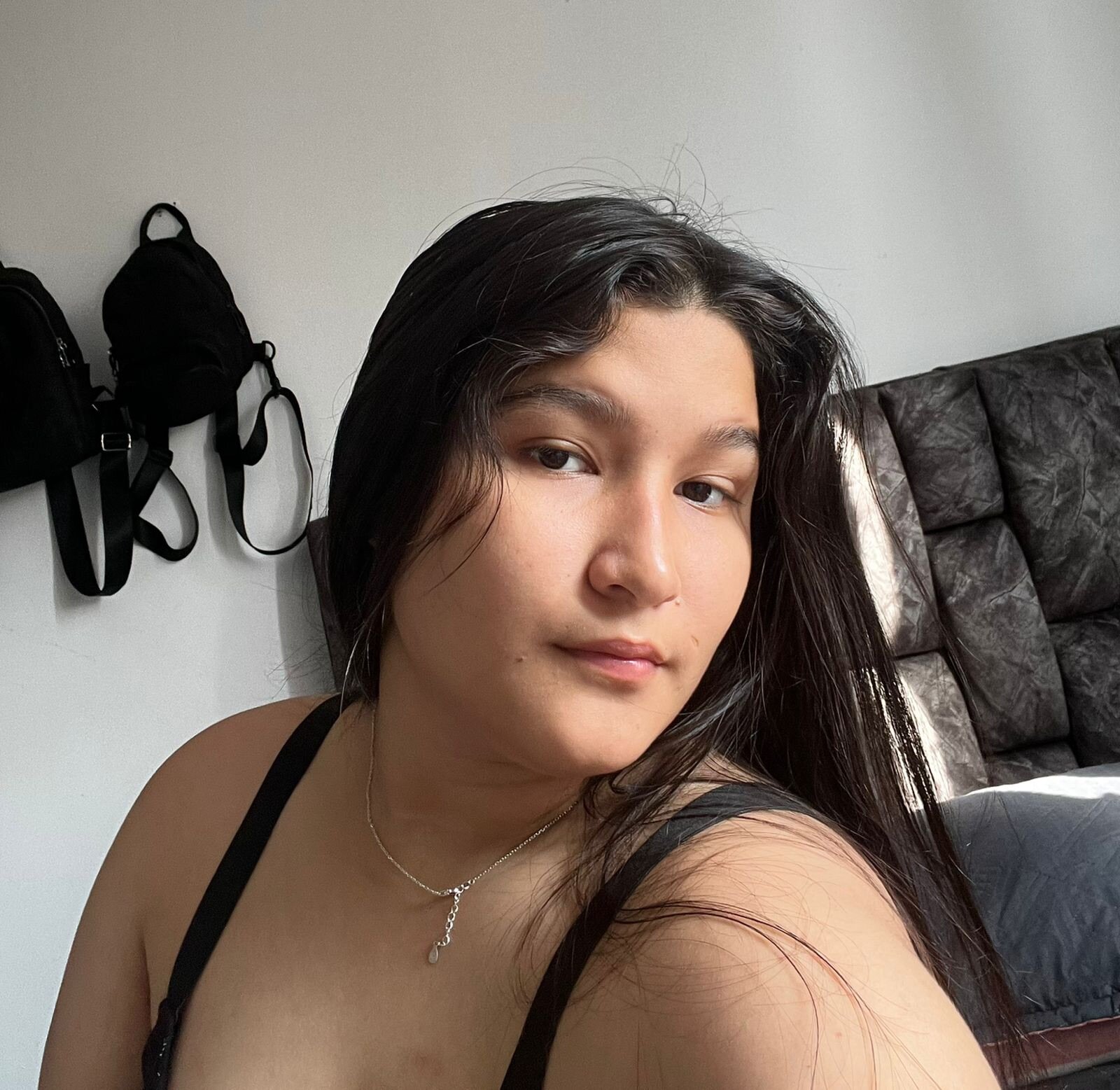 Poppy_cooper