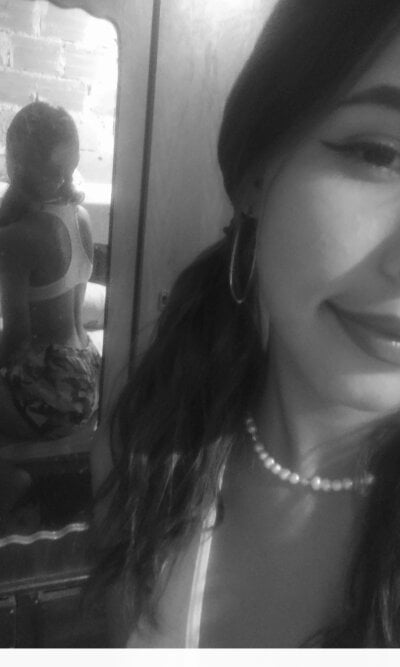 danyelys Live Cam on StripChat and RICams