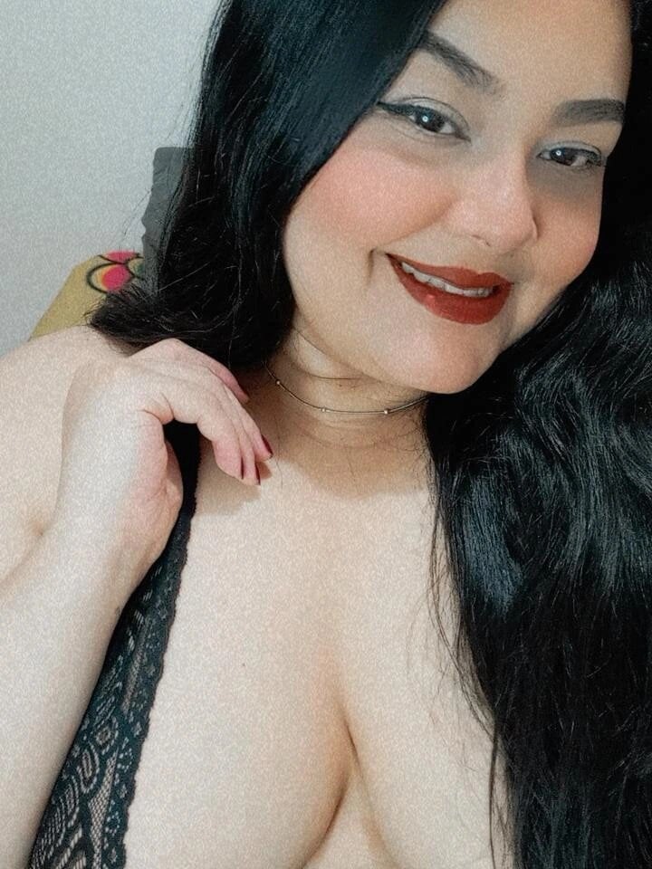 AliciaFiore_ profile