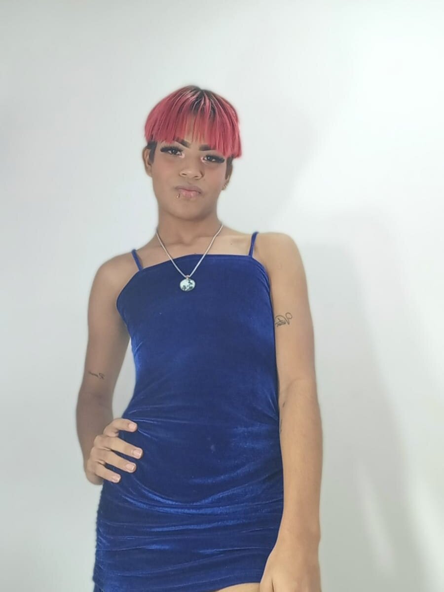 Alexa-xxx- Cam Model Profile | Stripchat