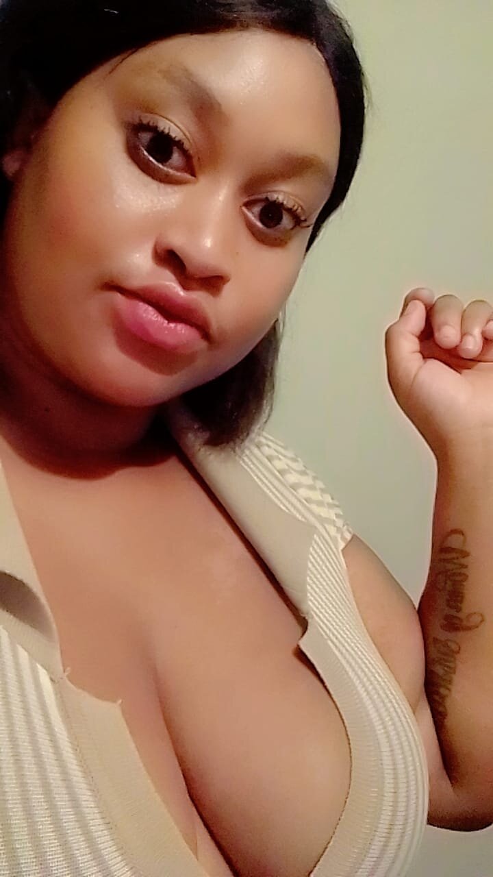 MOLLYBLOOMXXX
