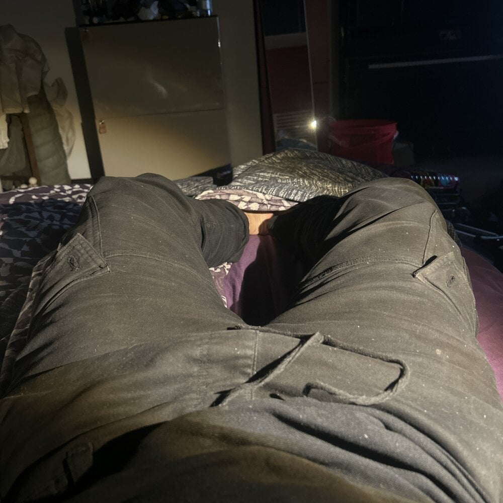 ploddedslick from stripchat