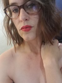 chandylinken's Offline Chat Room