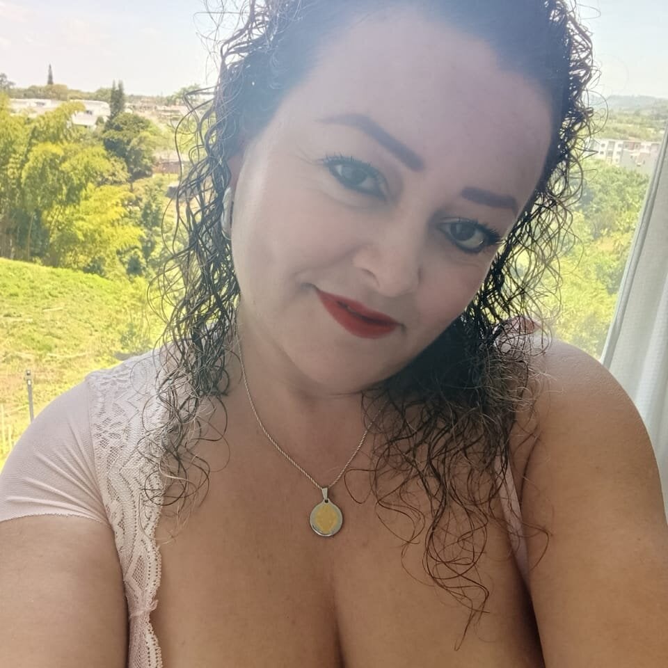 livesexr.com nikoll12 livesex profile in ssa cams