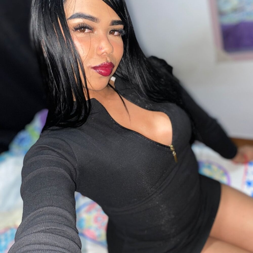 mia_annie_s profile