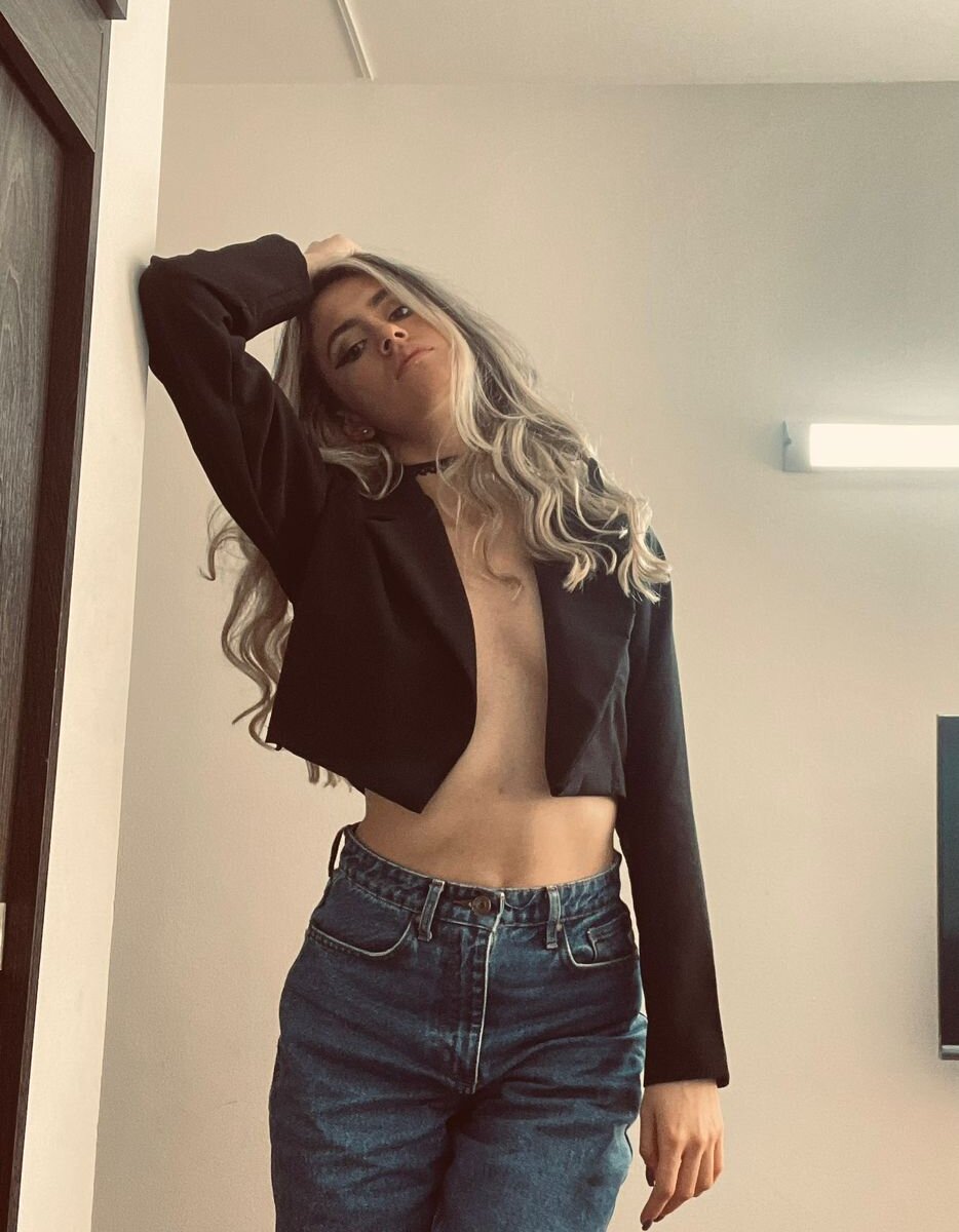 sweet_abigaill 🌨 cam