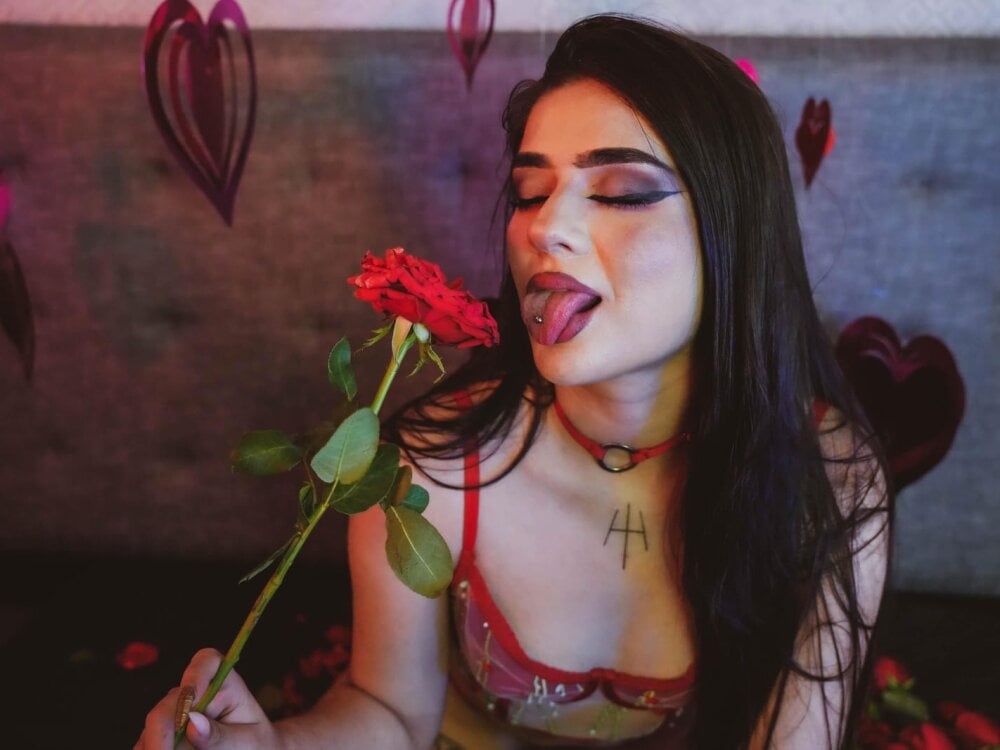 sexlivecamsites.com helena_morningstar livesex profile in in-your-darkest-and-lustful-dreams cams