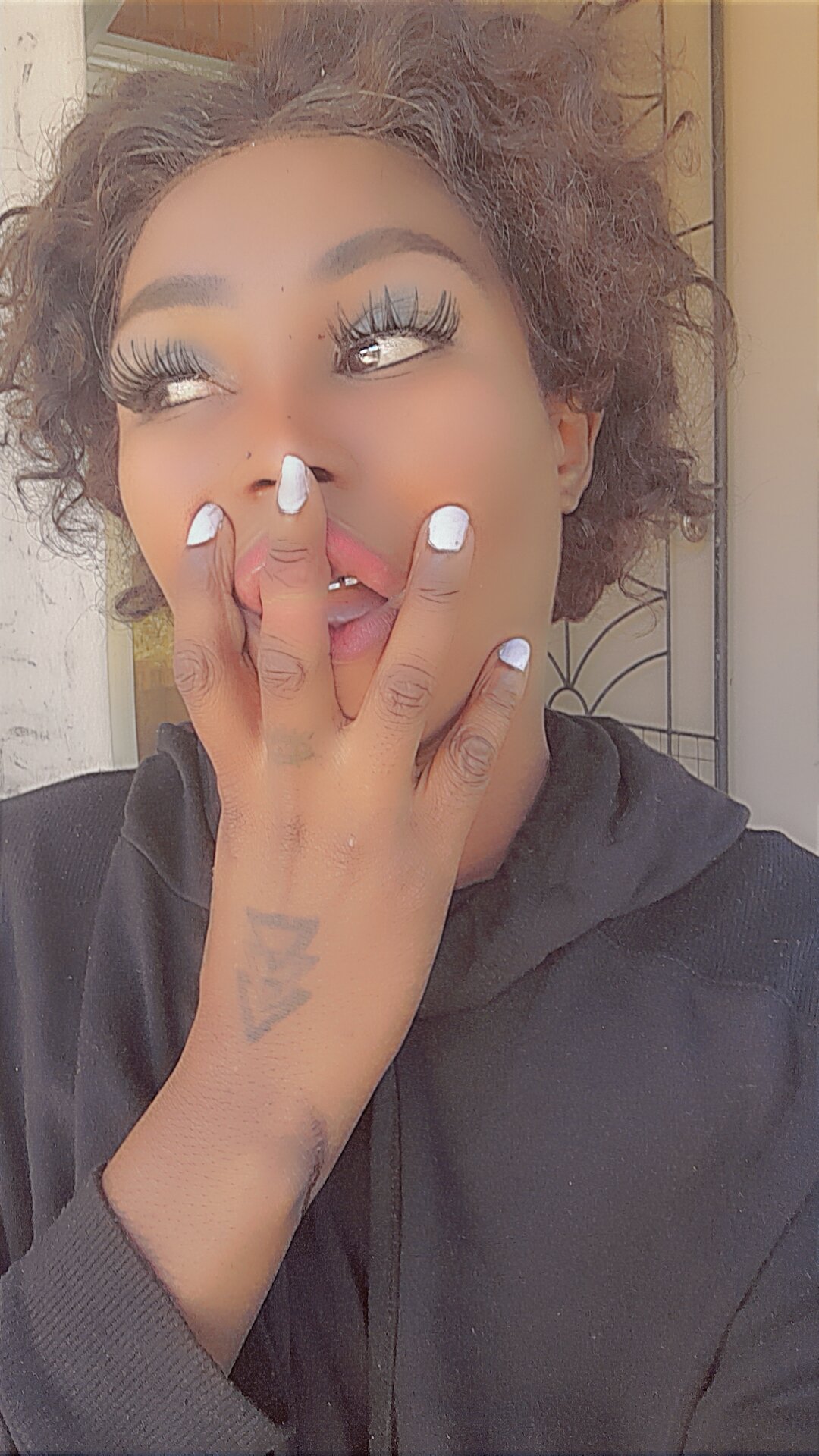 Foxy_Bee