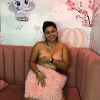 Vanessaerotik's Offline Chat Room